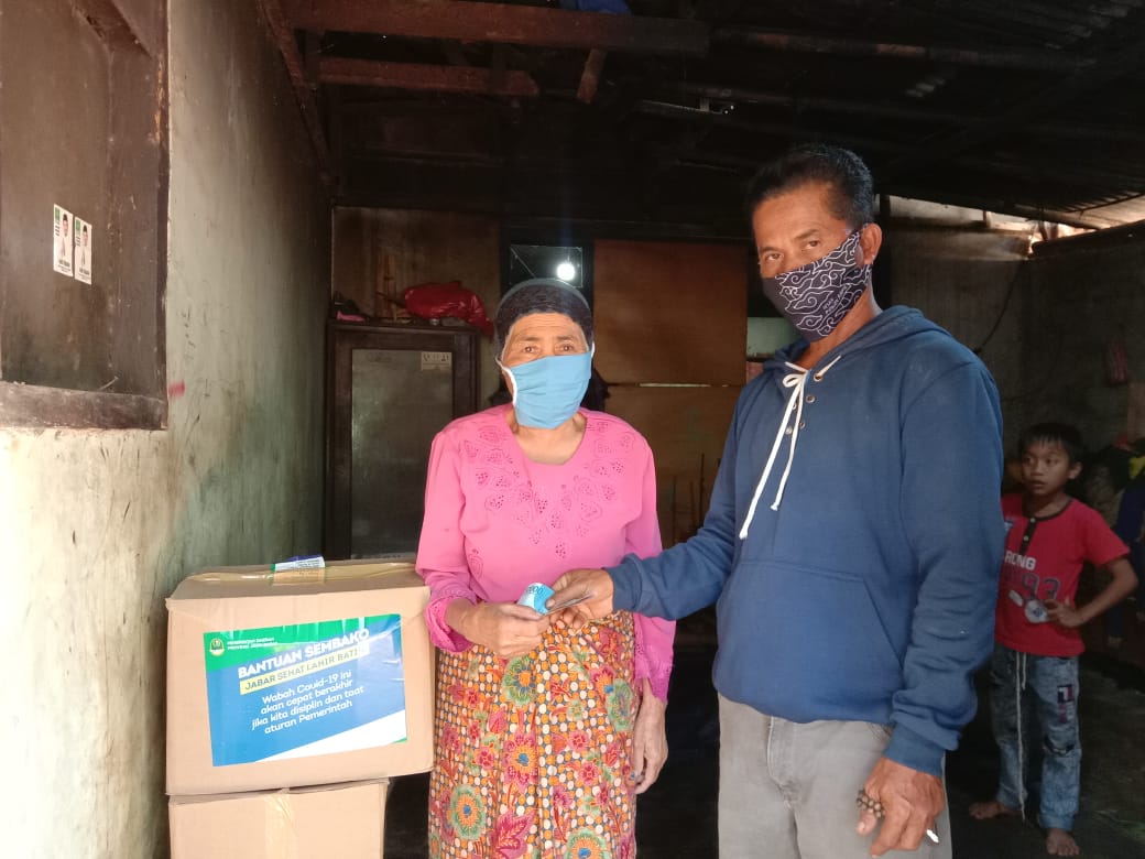 Penyaluran Bantuan Provinsi Jawa Barat Tahap I Desa Mekarlaksana